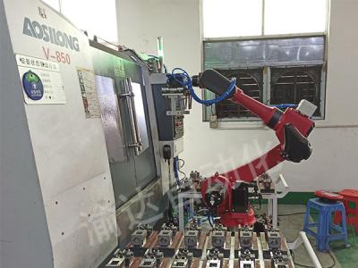 精密傳動(dòng)部件上下料機(jī)器人